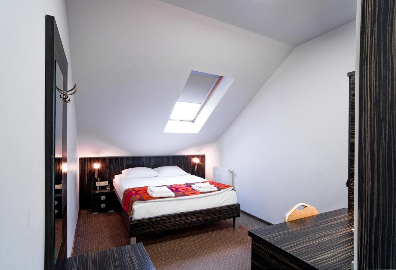 Hotel Sulbin Garwolin Eksteriør bilde